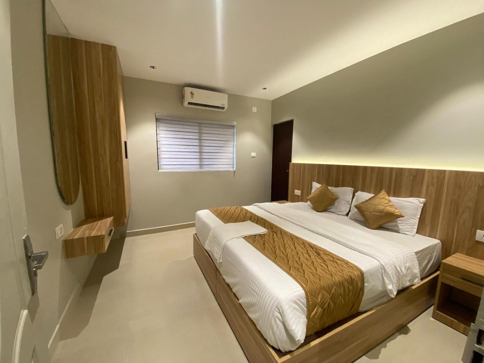 Muziris Manor Residency Hotel Kochi Exterior photo
